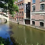 Merchants Place